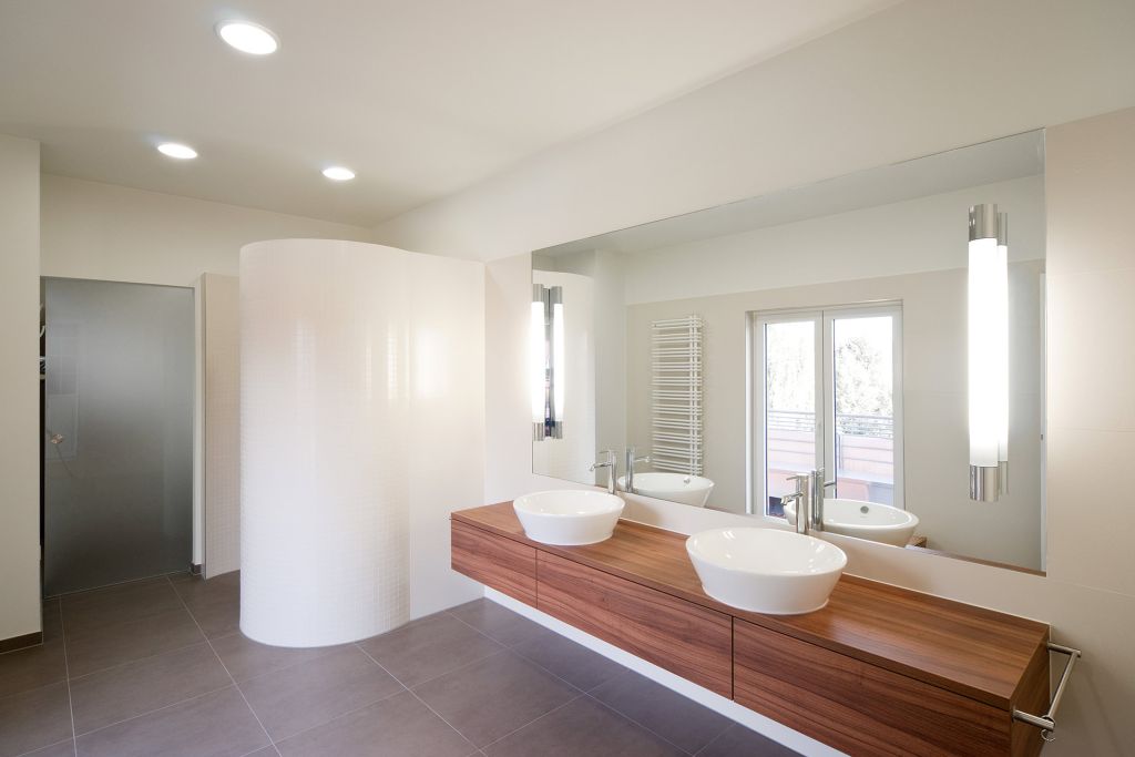 Innenarchitektur Einfamilienhaus Badgestaltung