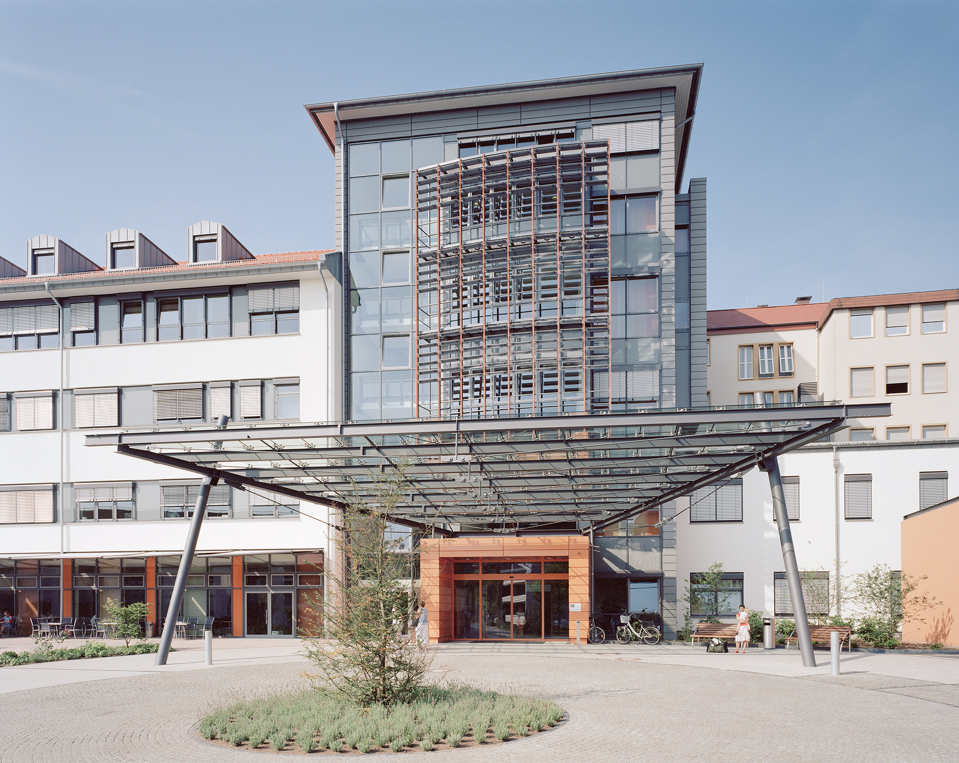 Krankenhausarchitektur – Neubau Bettenhaus mit Funktionstrakt – Marienhospital Osnabrück