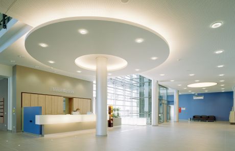Gestaltung Eingangshalle Krankenhaus, Krankenhauseinrichtung und Innenarchitektur Krankenhaus