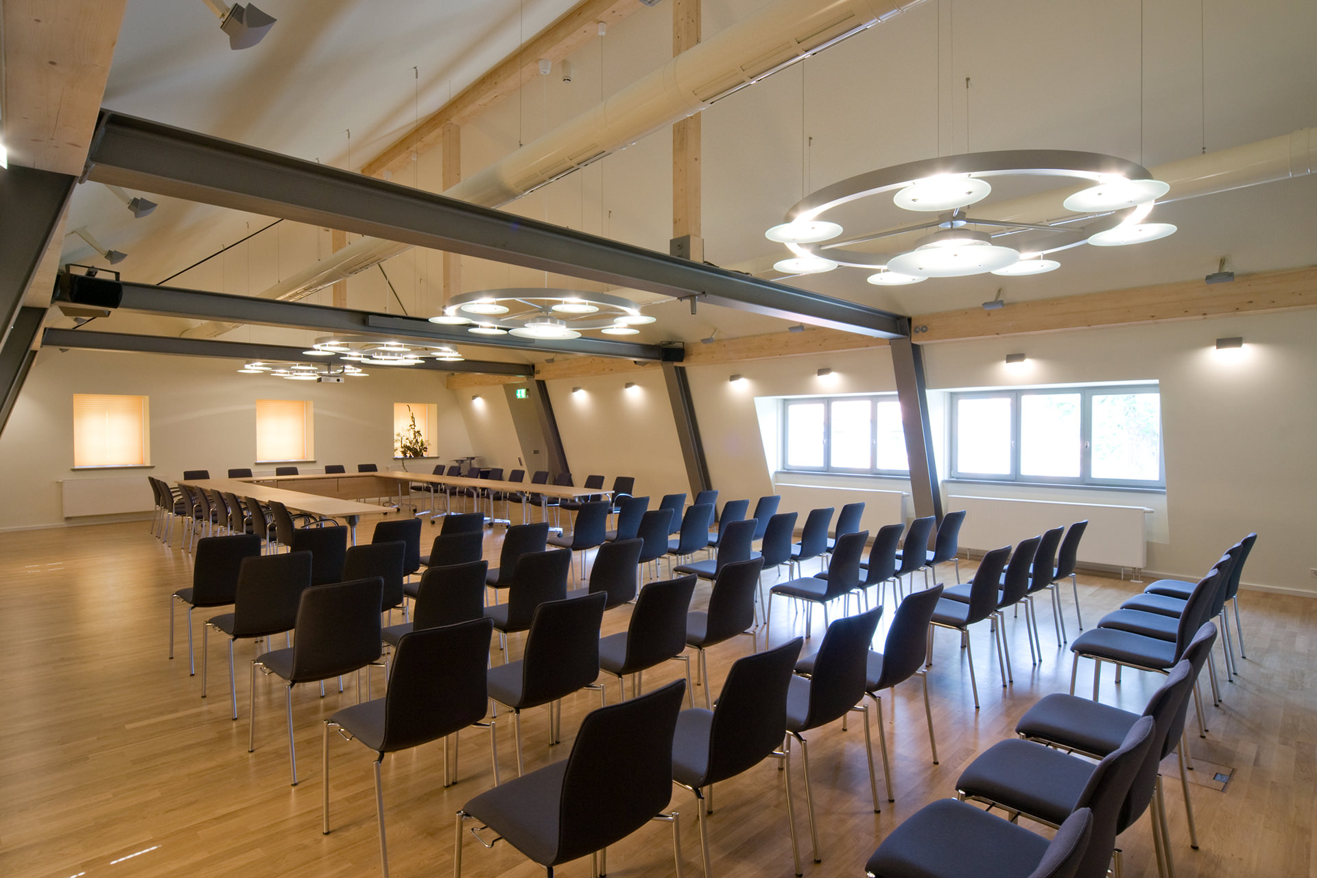 Innenraumplanung – Umbau denkmalgeschütztes Verwaltungsgebäude – Rathaus Großpösna