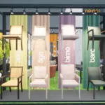 Messestandplanung von REMI mit modernen Sitzmöbeln und nachhaltigem Design